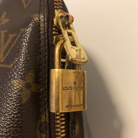 Louis Vuitton Alma - Picture 3 of 6